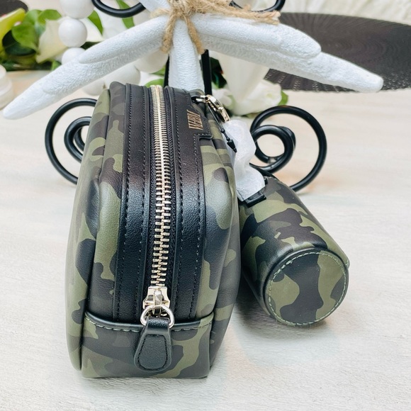 WHBM Cosmetic Case 🖤🤍NWT🖤🤍 - Picture 8 of 10